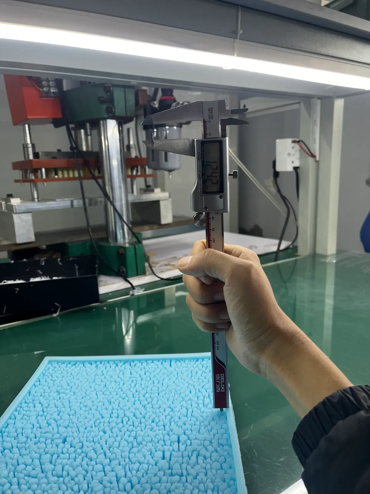Why Fine Texture Wears Away-and How to Diagnose Silicone Mold Failure